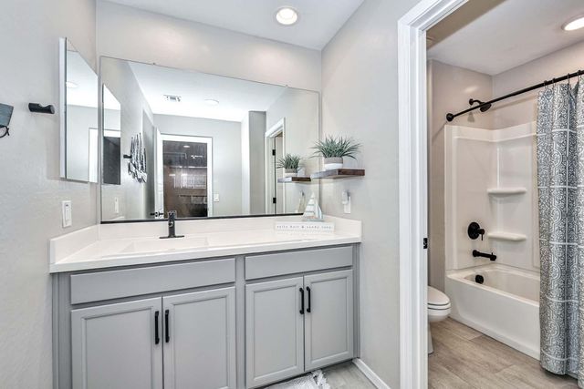 25756 N 140th Lane, Surprise, AZ 85387
