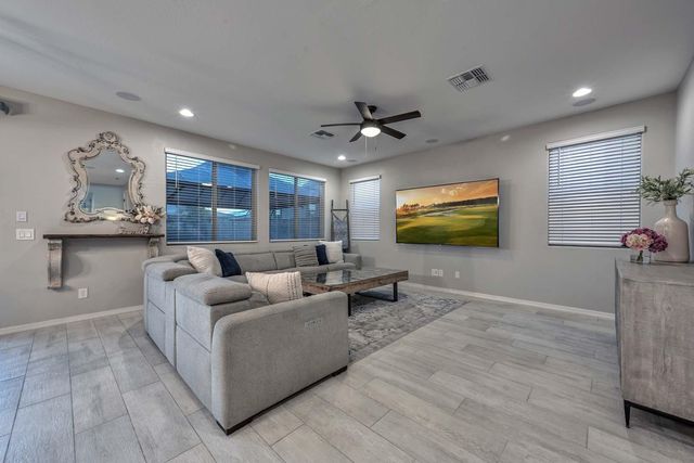 25756 N 140th Lane, Surprise, AZ 85387