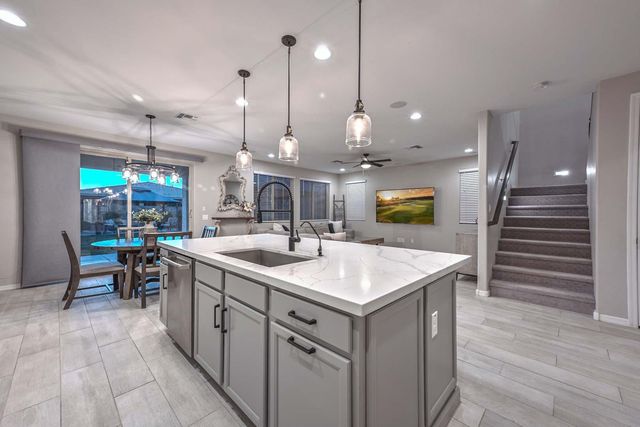 25756 N 140th Lane, Surprise, AZ 85387