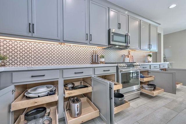 25756 N 140th Lane, Surprise, AZ 85387