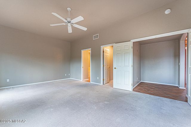 682 E Armor Springs Place, Green Valley, AZ 85614