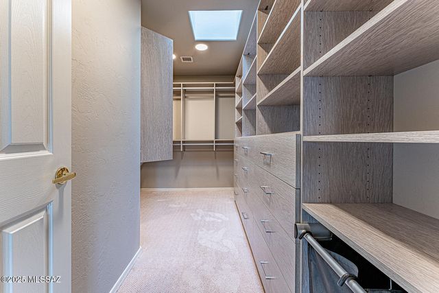 682 E Armor Springs Place, Green Valley, AZ 85614