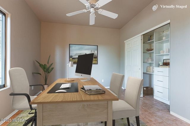 682 E Armor Springs Place, Green Valley, AZ 85614