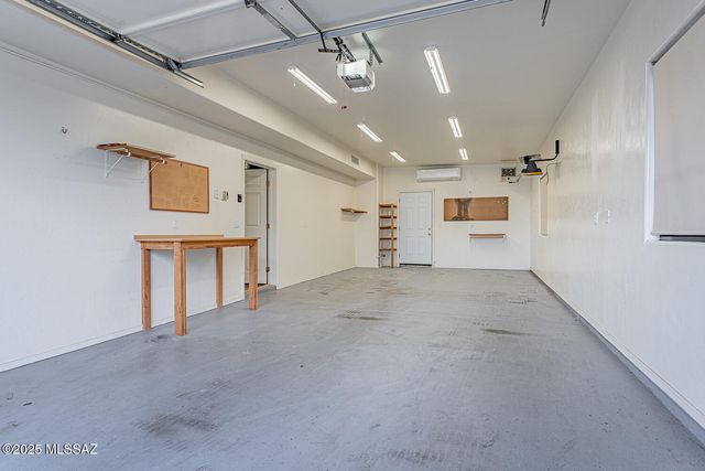 682 E Armor Springs Place, Green Valley, AZ 85614