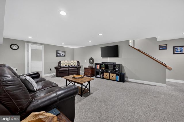 2530 BALL RD, Willow Grove, PA 19090