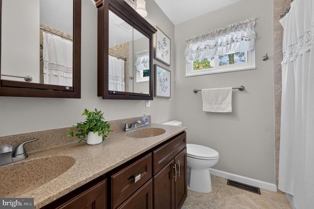 2530 BALL RD, Willow Grove, PA 19090