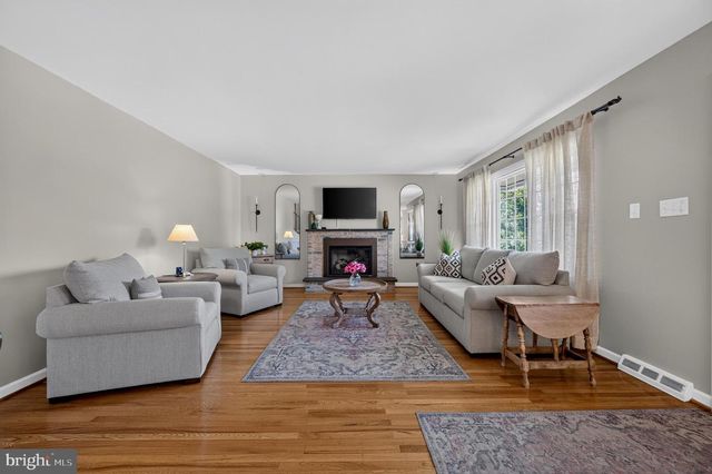 2530 BALL RD, Willow Grove, PA 19090