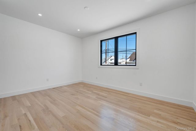 35 Cotton Lane, Levittown, NY 11756