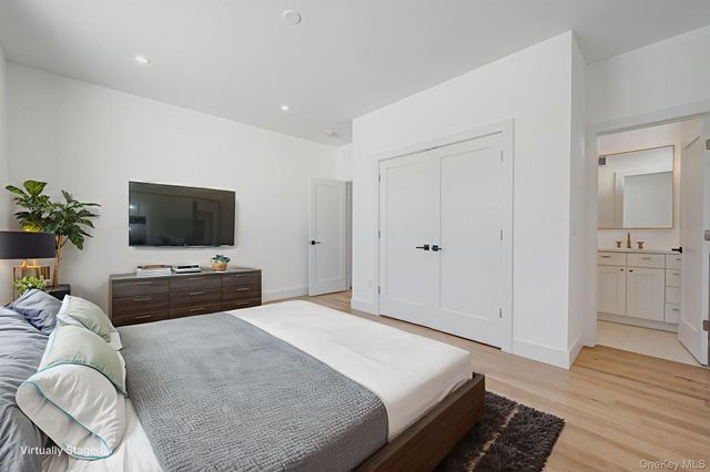 35 Cotton Lane, Levittown, NY 11756