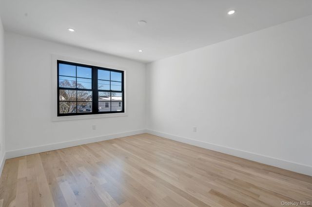 35 Cotton Lane, Levittown, NY 11756