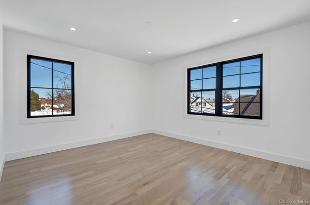 35 Cotton Lane, Levittown, NY 11756