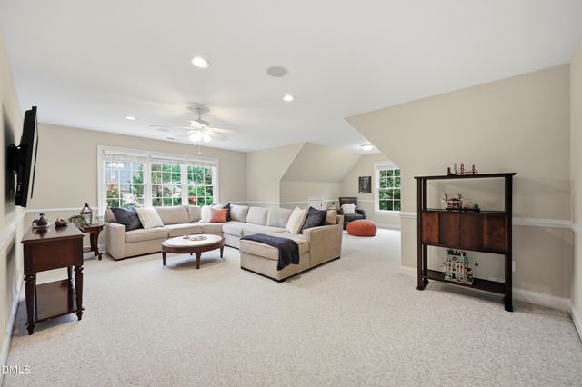 202 Briardale Avenue, Cary, NC 27519