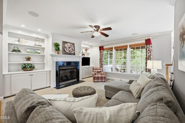 202 Briardale Avenue, Cary, NC 27519