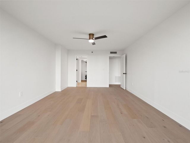 530 E CENTRAL BOULEVARD 405, Orlando, FL 32801