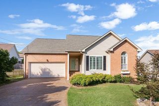 404 Crestfield Ct, Nashville, TN 37211