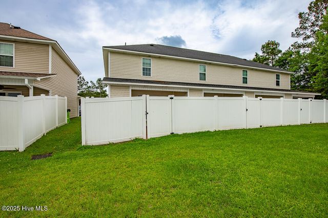 110 Meadow Way, Havelock, NC 28532