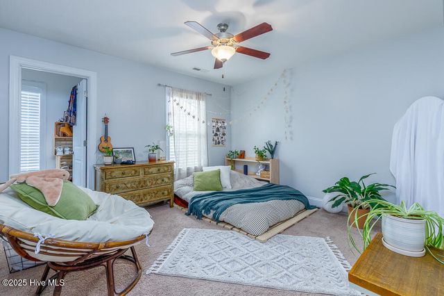 110 Meadow Way, Havelock, NC 28532