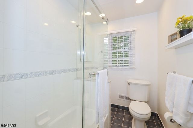 31 Karen Way, Summit City, NJ 07901