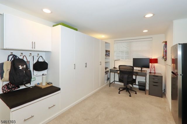 31 Karen Way, Summit City, NJ 07901