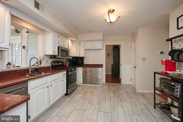 34 BERRIEN AVE, Princeton Junction, NJ 08550
