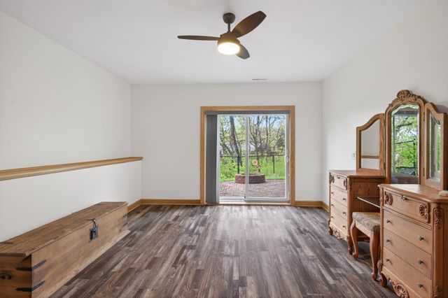 11312 Kenworth Lane, Lakeville, MN 55044