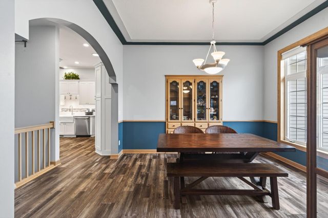 11312 Kenworth Lane, Lakeville, MN 55044