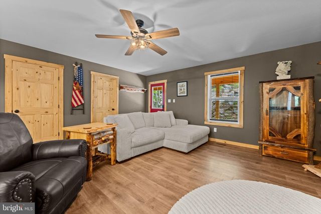 194 BLACK BEAR TRL, Harpers Ferry, WV 25425