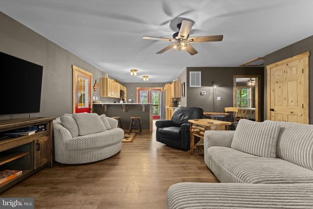 194 BLACK BEAR TRL, Harpers Ferry, WV 25425