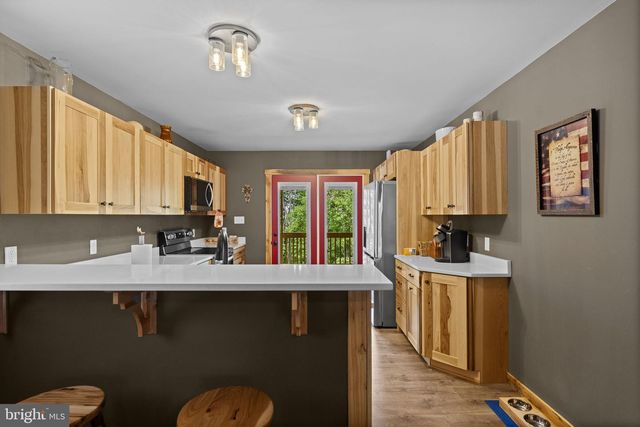194 BLACK BEAR TRL, Harpers Ferry, WV 25425