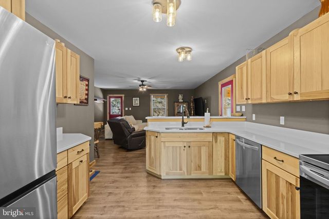 194 BLACK BEAR TRL, Harpers Ferry, WV 25425