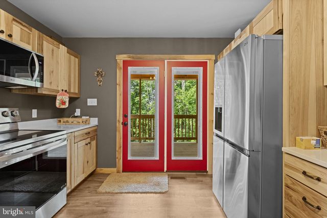 194 BLACK BEAR TRL, Harpers Ferry, WV 25425