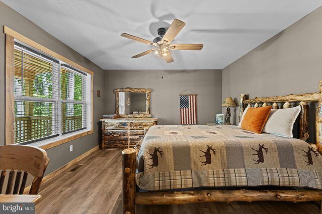 194 BLACK BEAR TRL, Harpers Ferry, WV 25425
