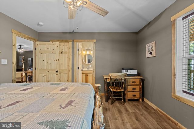 194 BLACK BEAR TRL, Harpers Ferry, WV 25425