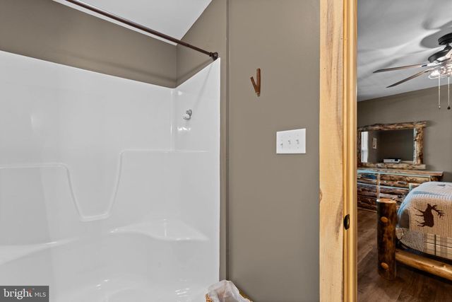 194 BLACK BEAR TRL, Harpers Ferry, WV 25425