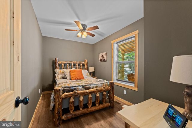 194 BLACK BEAR TRL, Harpers Ferry, WV 25425