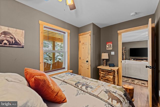 194 BLACK BEAR TRL, Harpers Ferry, WV 25425