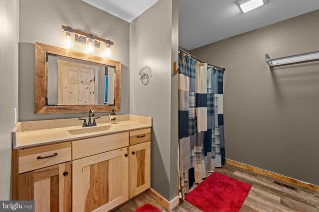 194 BLACK BEAR TRL, Harpers Ferry, WV 25425