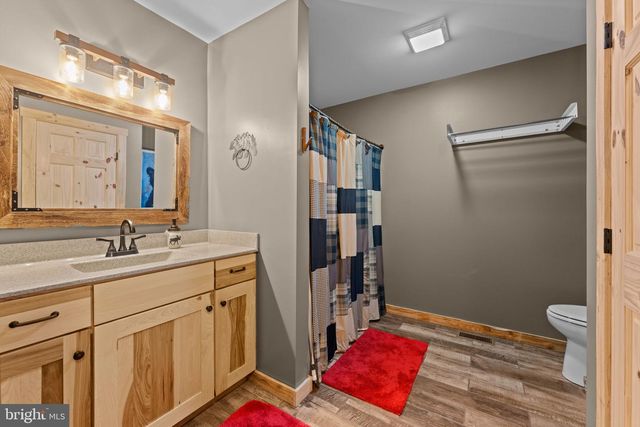 194 BLACK BEAR TRL, Harpers Ferry, WV 25425