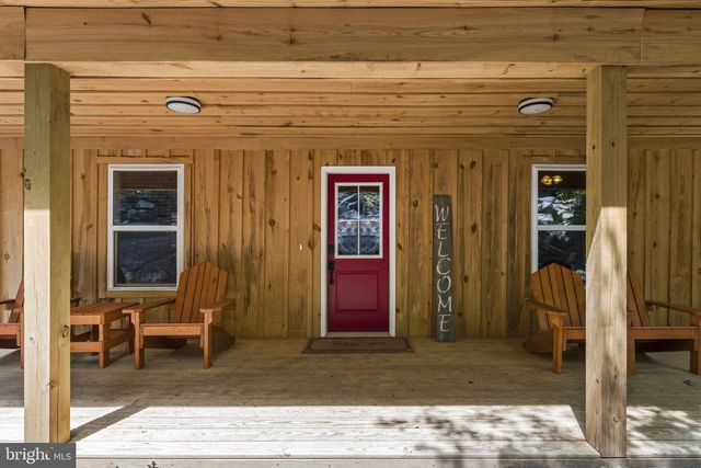 194 BLACK BEAR TRL, Harpers Ferry, WV 25425