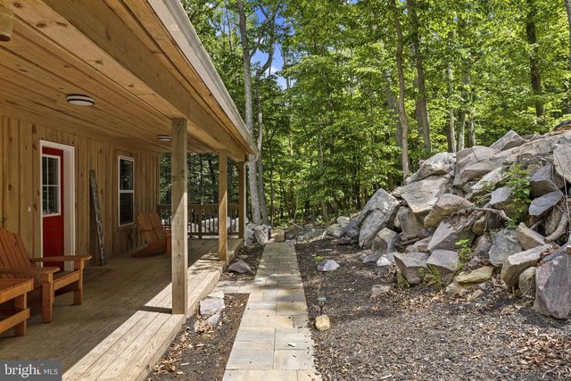 194 BLACK BEAR TRL, Harpers Ferry, WV 25425