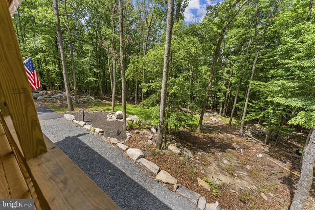 194 BLACK BEAR TRL, Harpers Ferry, WV 25425