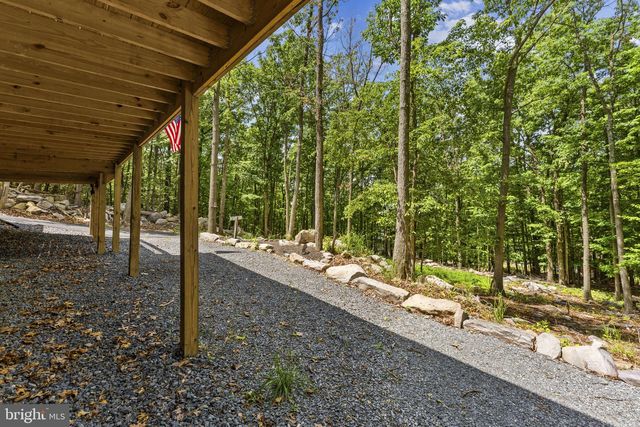 194 BLACK BEAR TRL, Harpers Ferry, WV 25425