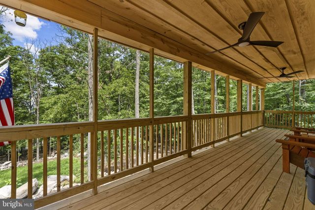 194 BLACK BEAR TRL, Harpers Ferry, WV 25425