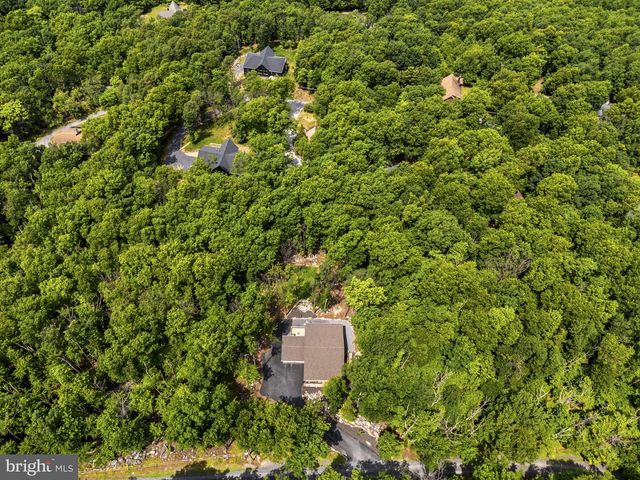 194 BLACK BEAR TRL, Harpers Ferry, WV 25425