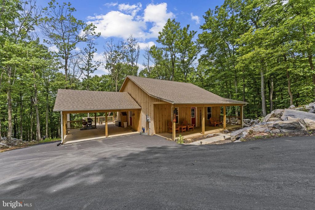 194 BLACK BEAR TRL, Harpers Ferry, WV 25425