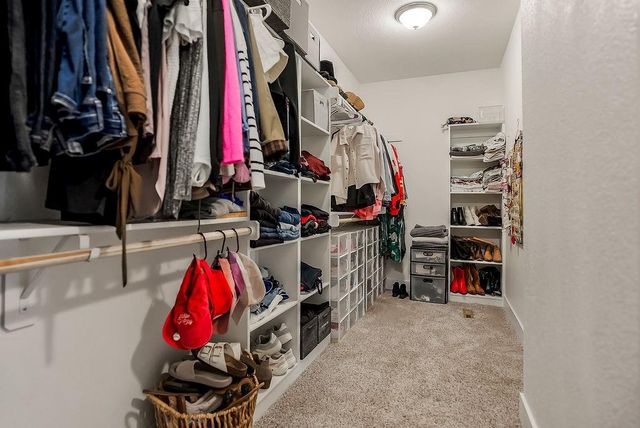 19526 W 116th Street, Olathe, KS 66061