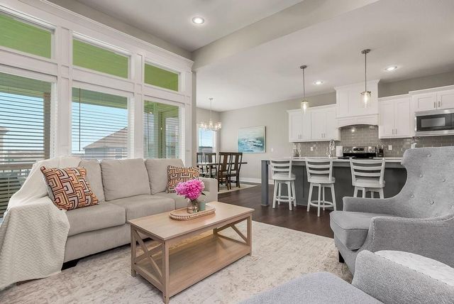 19526 W 116th Street, Olathe, KS 66061