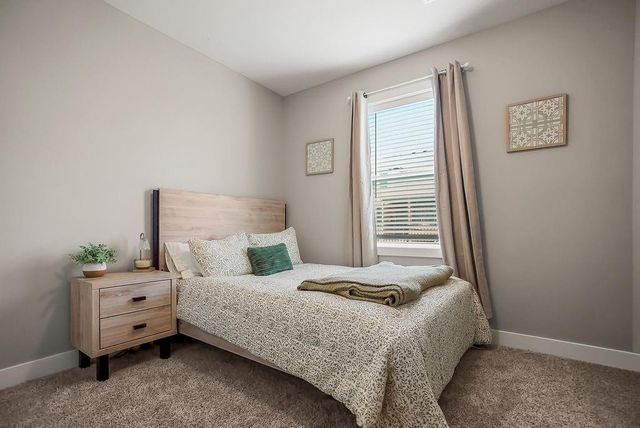 19526 W 116th Street, Olathe, KS 66061