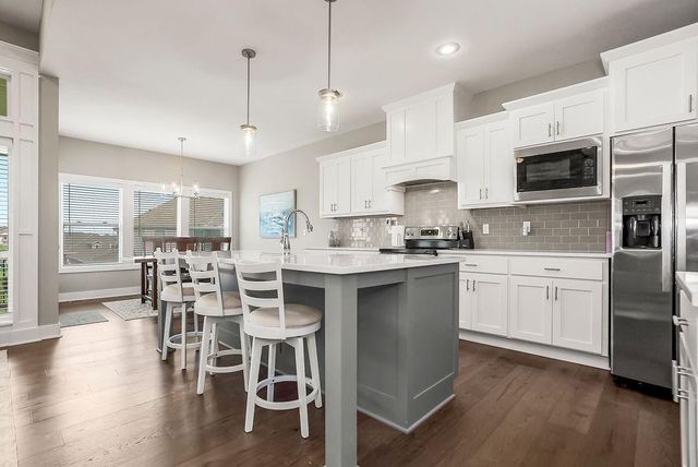 19526 W 116th Street, Olathe, KS 66061