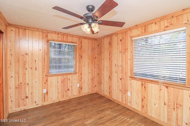 214 Hickory Ridge Drive, Florence, MS 39073